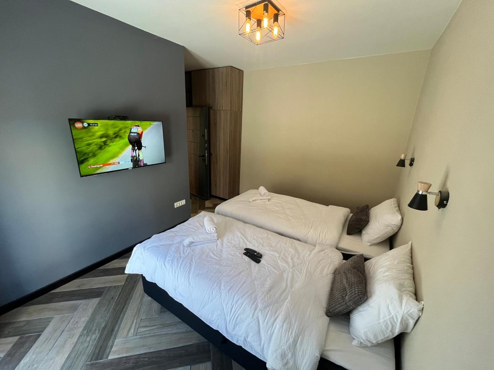 La Roue Hotel Vrsac Luaran gambar