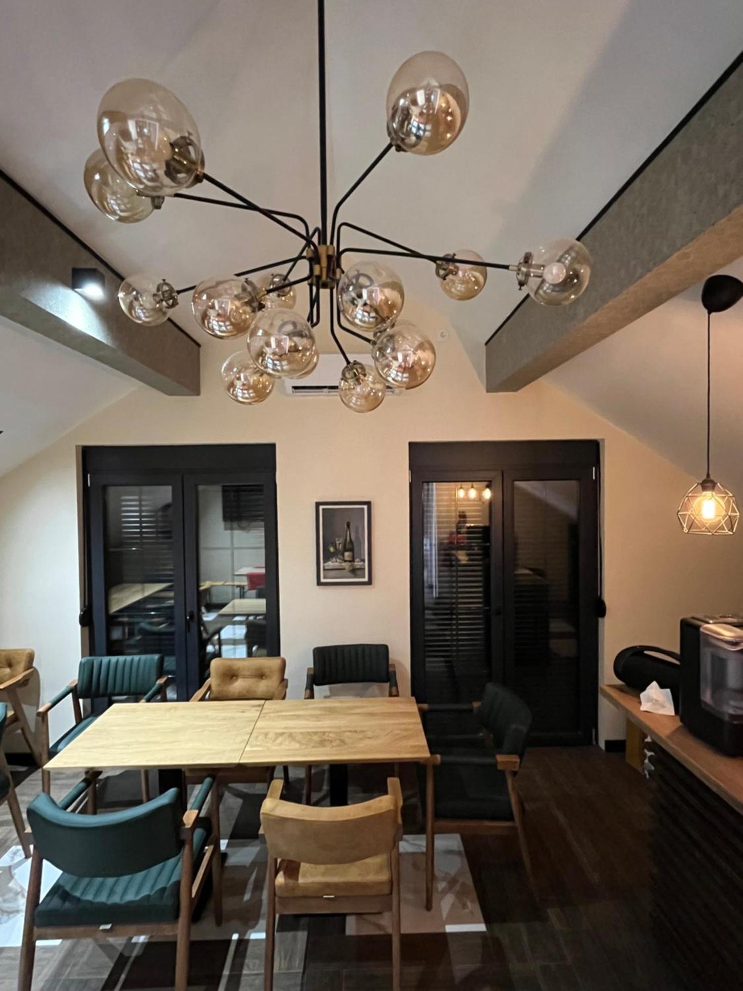 La Roue Hotel Vrsac Luaran gambar