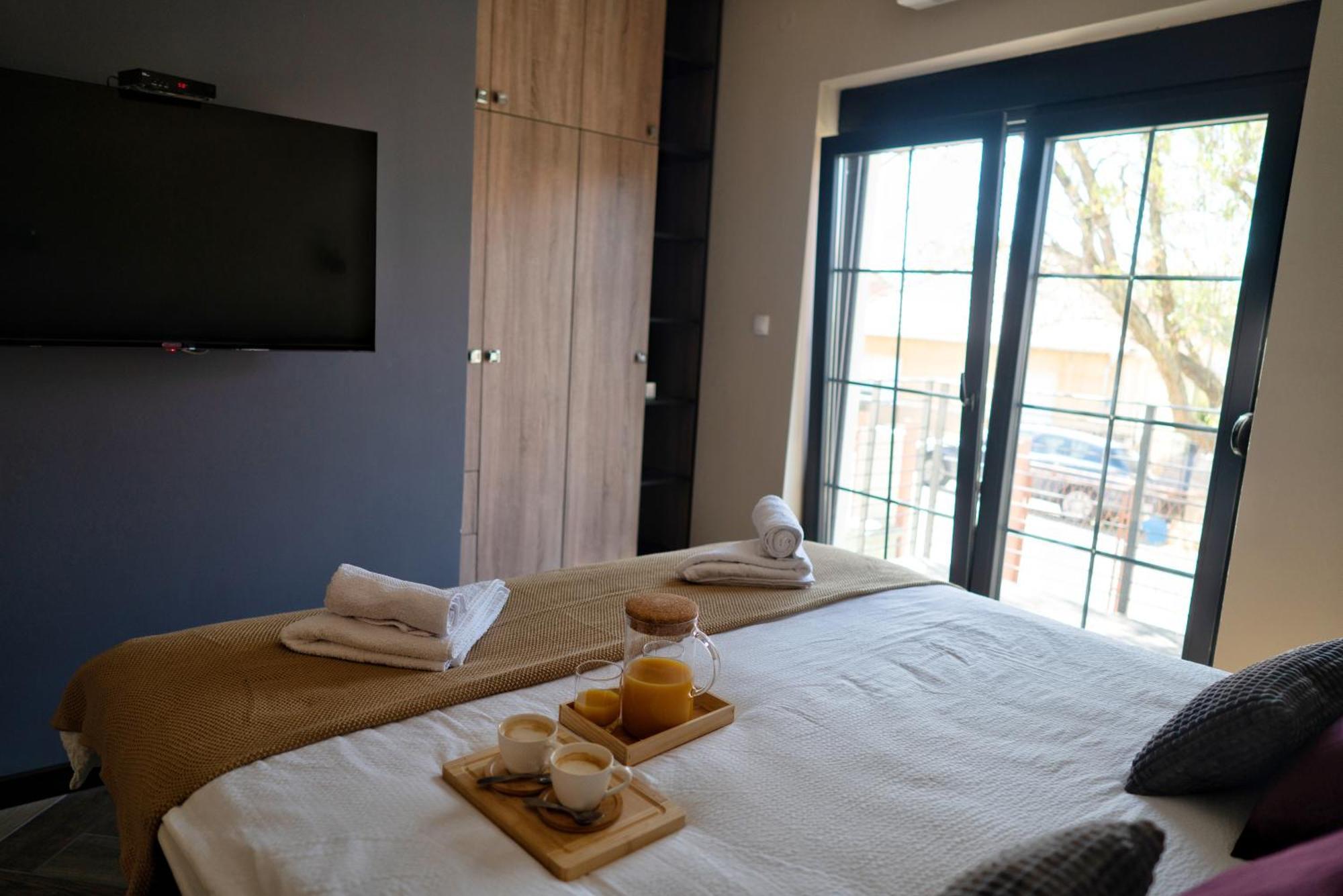 La Roue Hotel Vrsac Luaran gambar