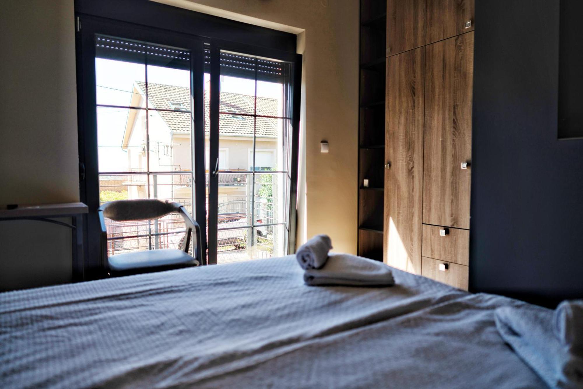La Roue Hotel Vrsac Luaran gambar